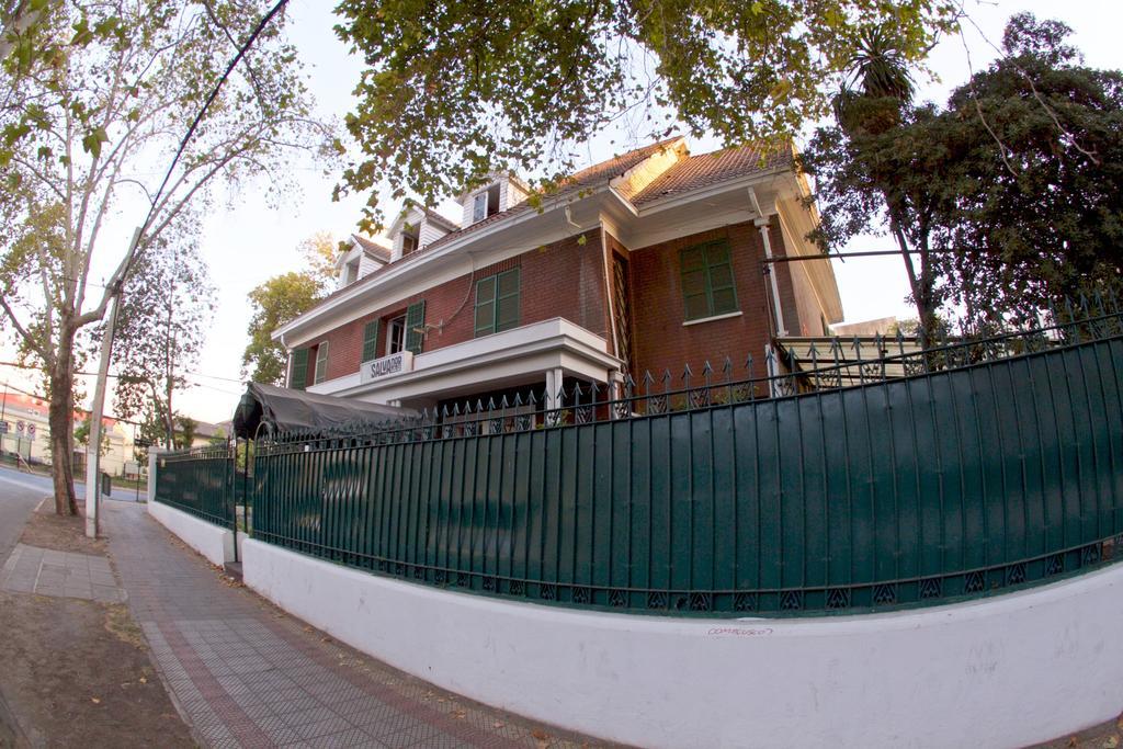 Salvador Hostal & Cafe Santiago de Chile Exterior foto